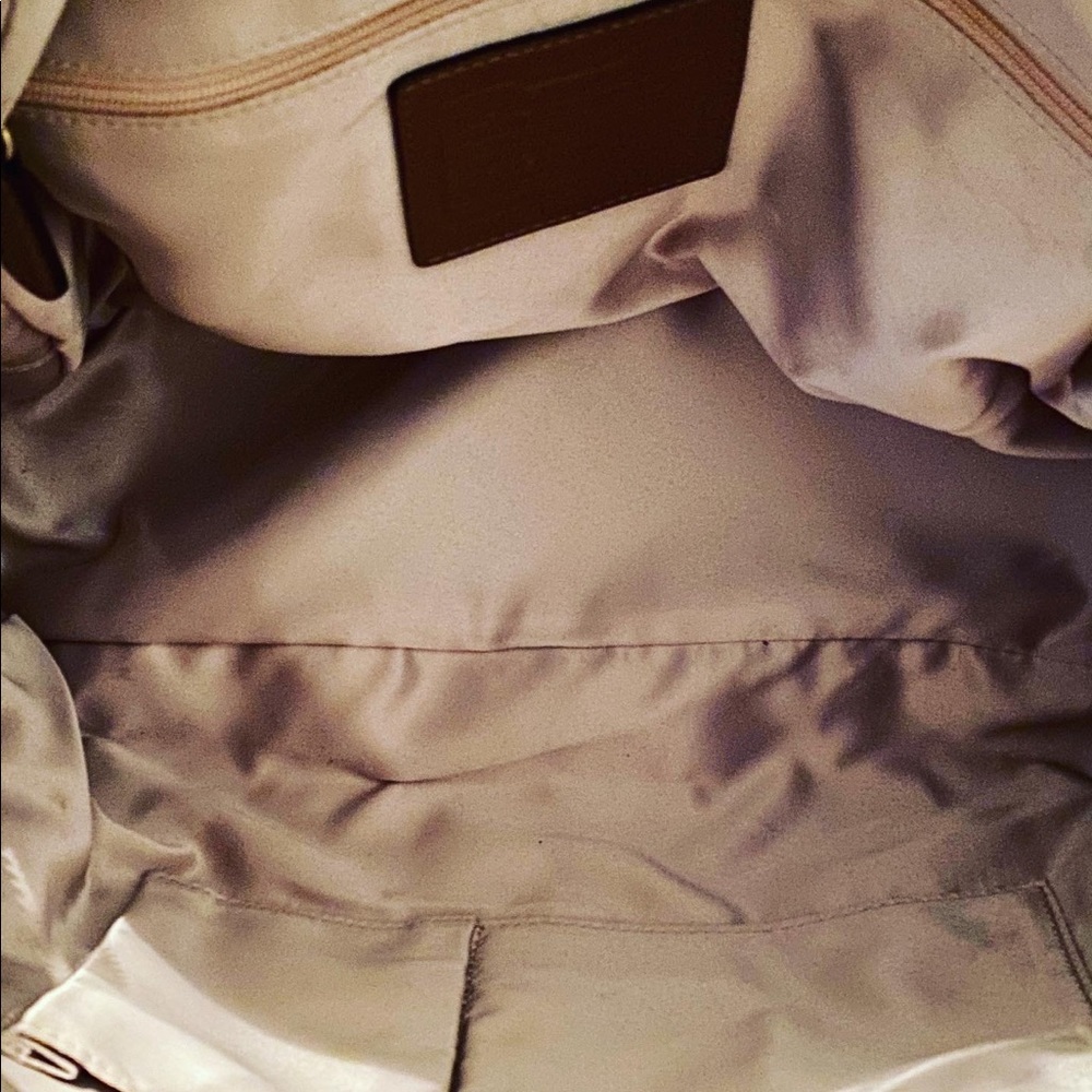 Authentic Coach Handbag - Picture 5 of 9